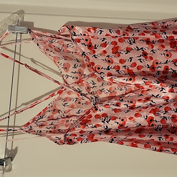 Adore me floral night gown - Picture 4 of 7